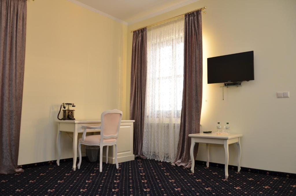 Chateau Royal Hotel Березовка Экстерьер фото